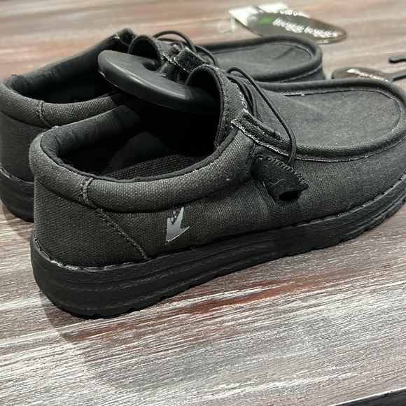 Frog Toggs Java lace-up black mono shoes NWT. Similar style as the Hey Dudes - Picture 3 of 6